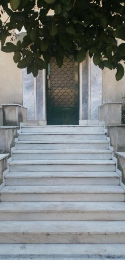 Ferienwohnung The Athenian House -Duxiana Bed Exterior foto